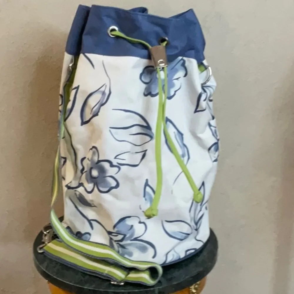 Back to Basics Canvas Hobo Tote - Picture 2 of 3